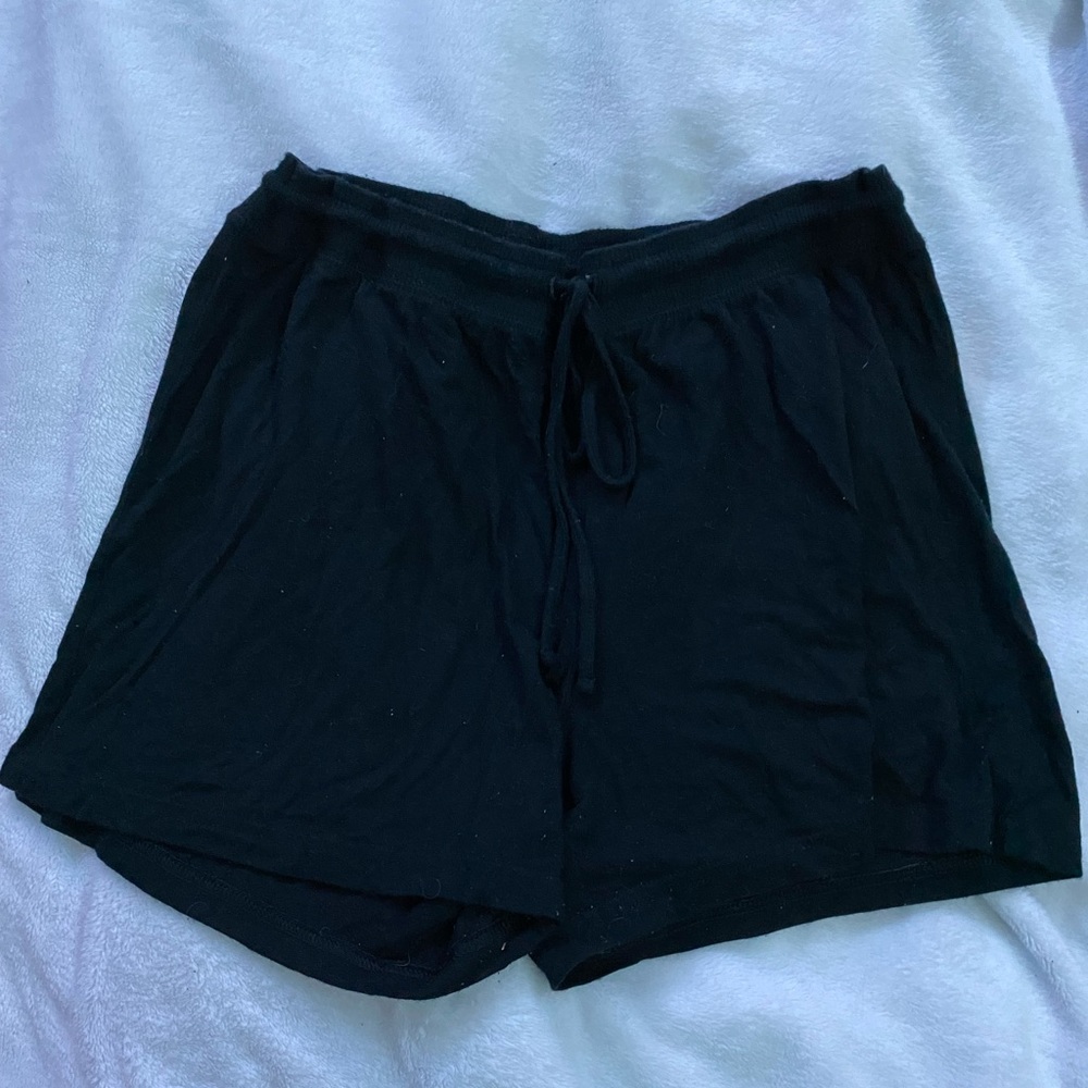 Black Loose Shorts